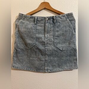 Dylan skirt size 4
